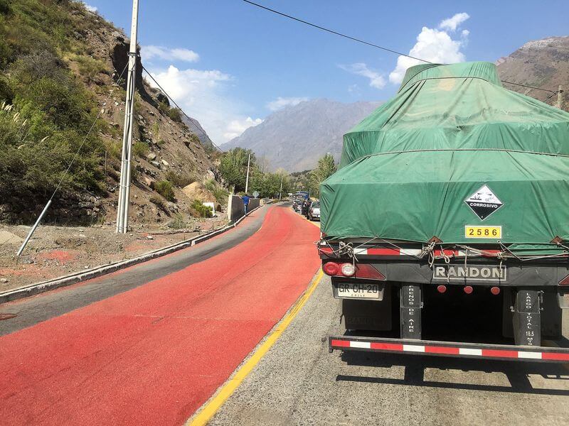 Compra de divisas extranjeras y extracción de efectivo y las consecuencias en los costos